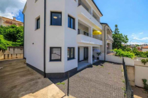 Apartments in Selce 51208